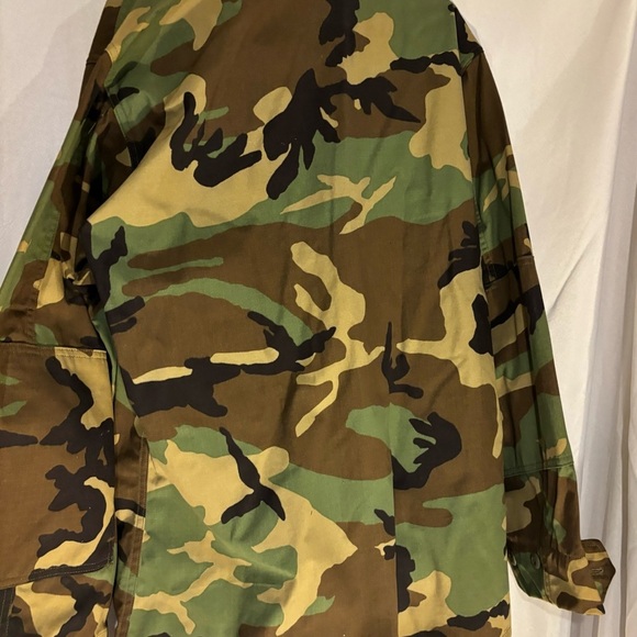 Authentic  Men’s Military Shirt Size L - Picture 4 of 5